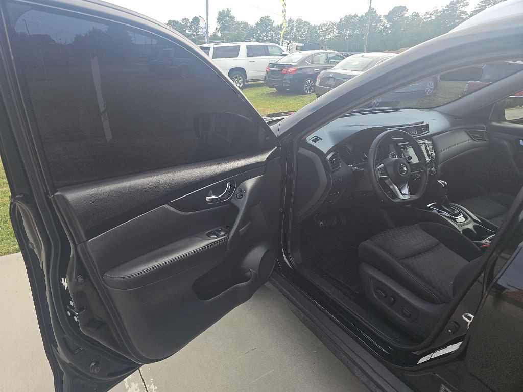 2020 Nissan Rogue Image 7