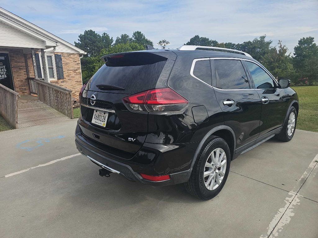2020 Nissan Rogue Image 8