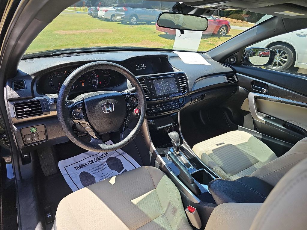 2017 Honda Accord Image 4