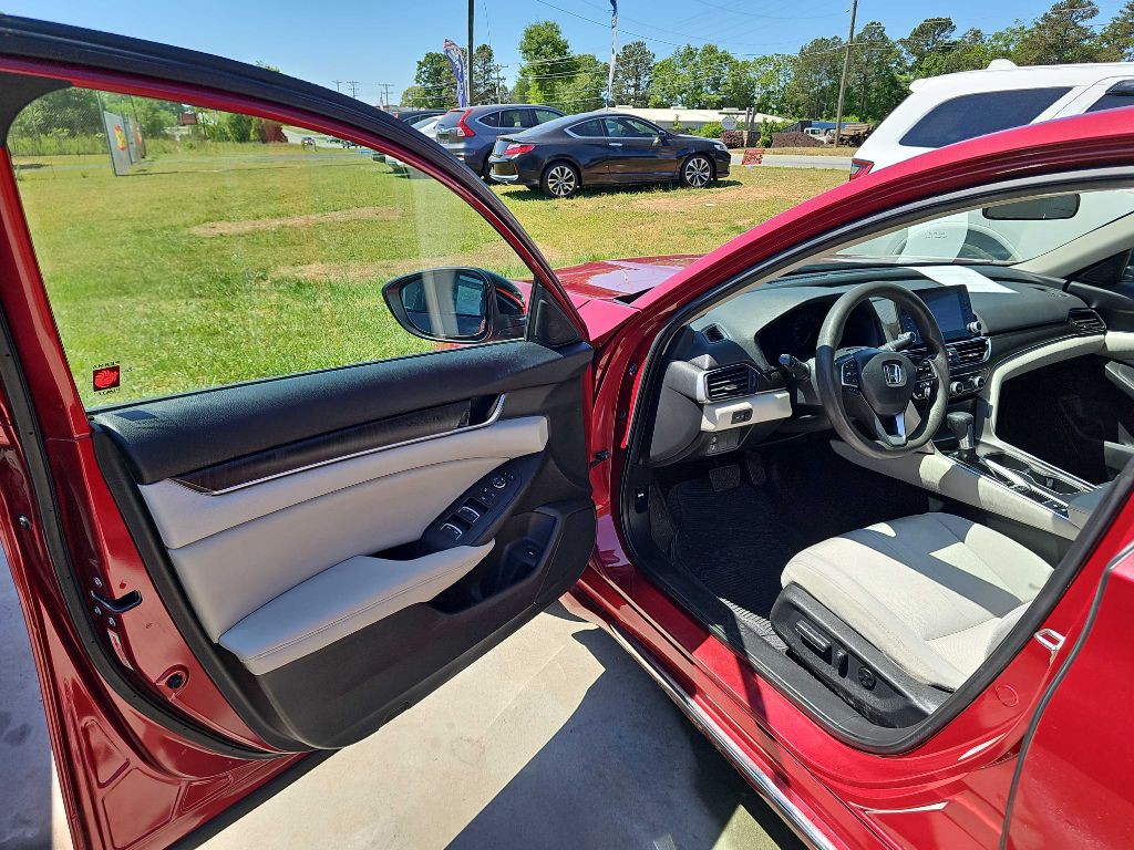 2020 Honda Accord Image 6