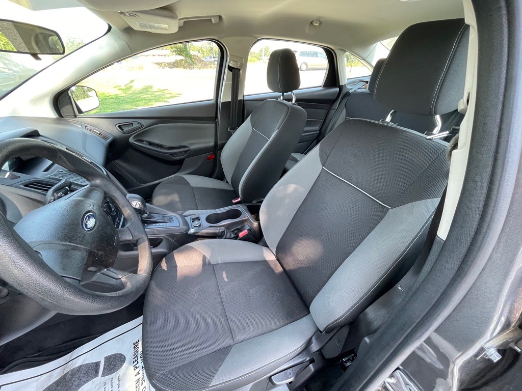2014 Ford Focus Image 9