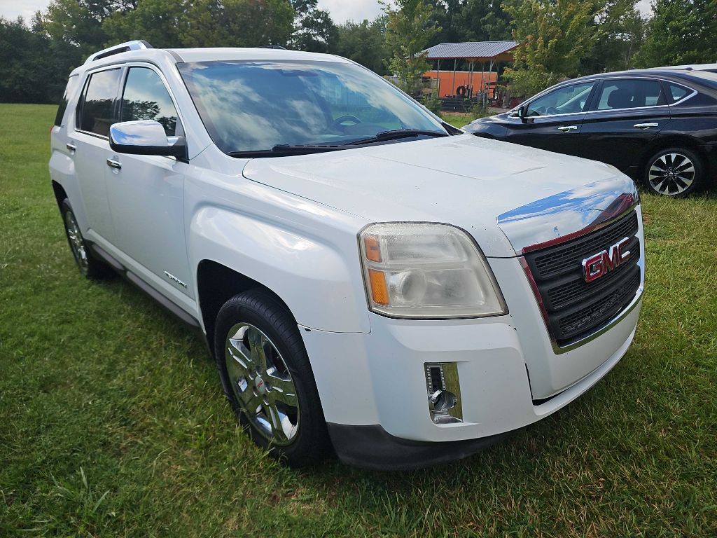 2013 GMC Terrain Image 2