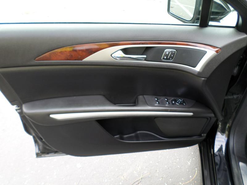 2013 Lincoln MKZ Image 5