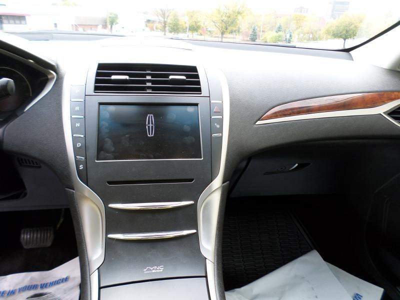 2013 Lincoln MKZ Image 8