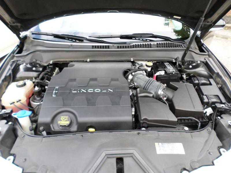 2013 Lincoln MKZ Image 16