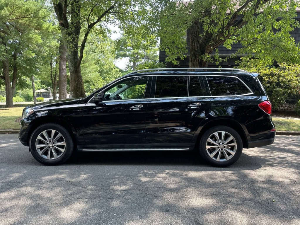 2015 Mercedes-Benz GL-Class Image 7