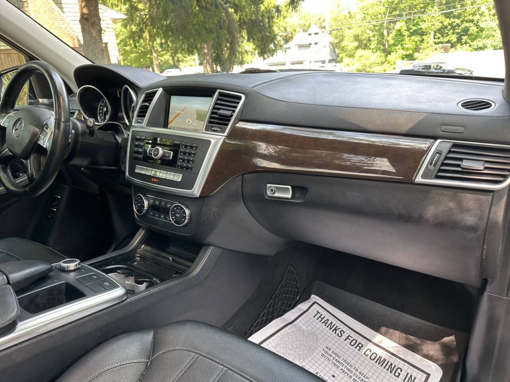 2015 Mercedes-Benz GL-Class Image 20