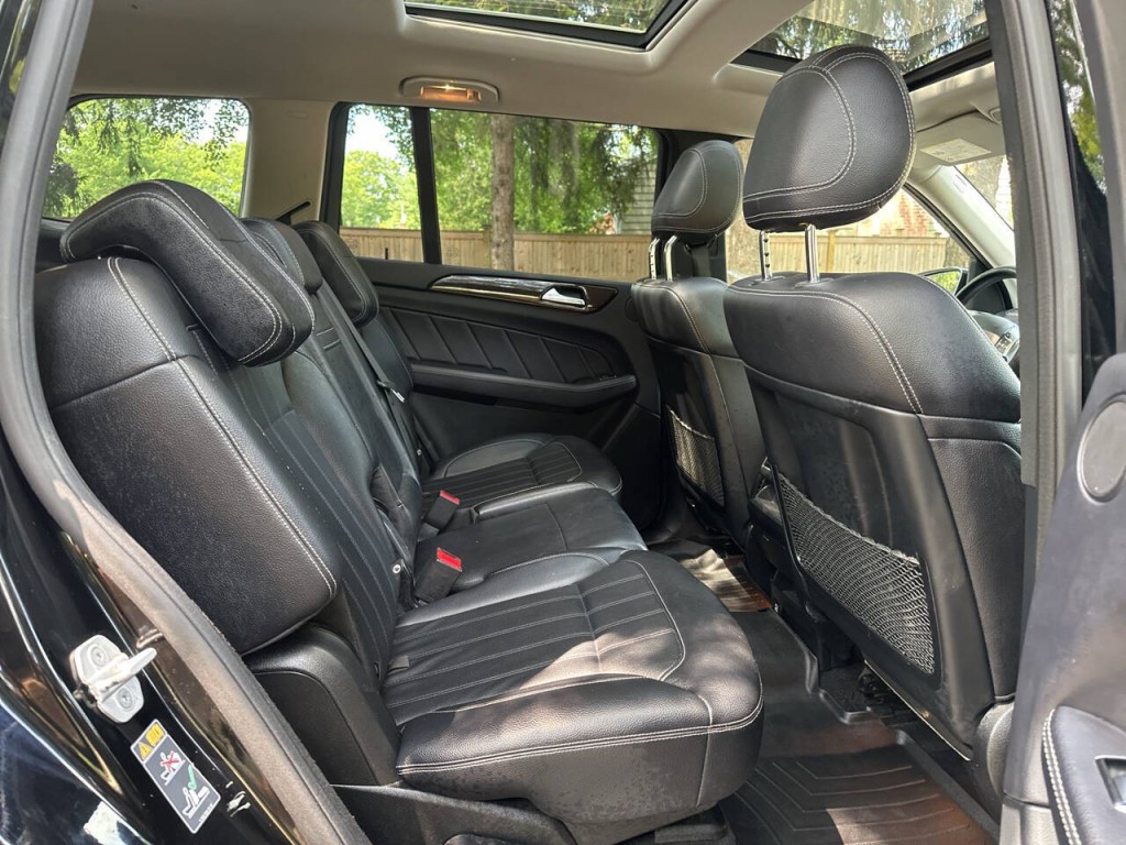 2015 Mercedes-Benz GL-Class Image 22