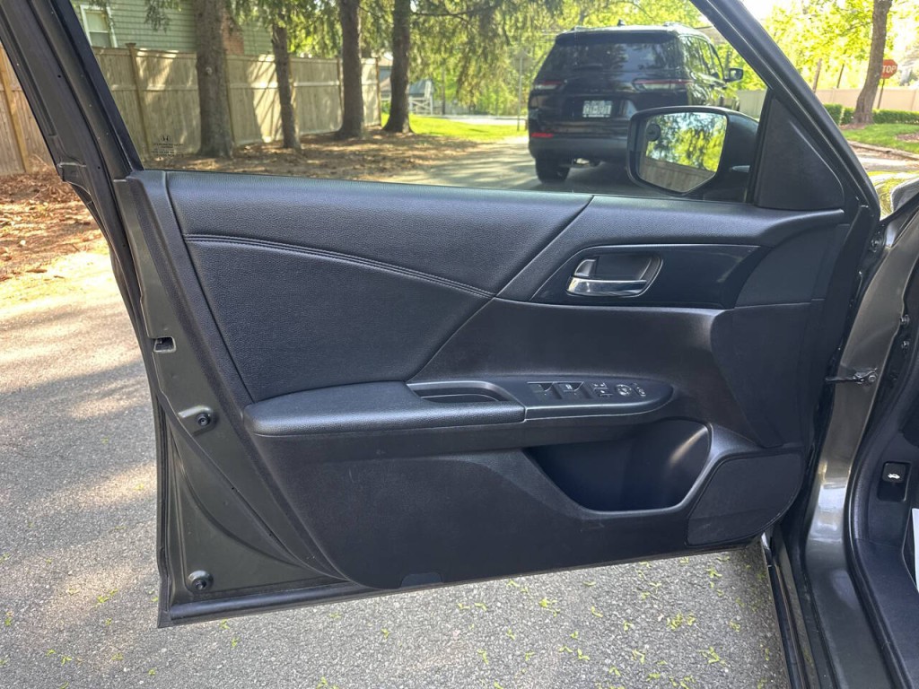 2014 Honda Accord Image 15