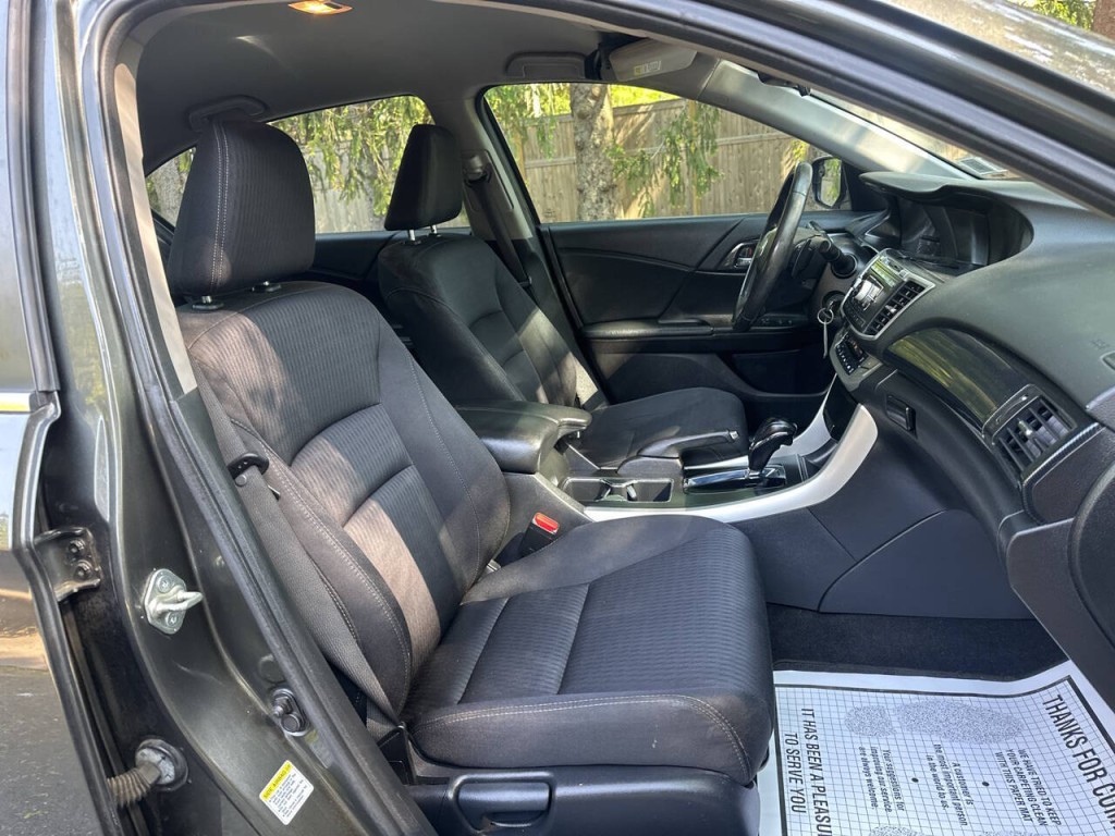 2014 Honda Accord Image 18