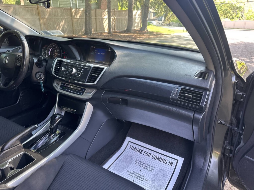 2014 Honda Accord Image 19