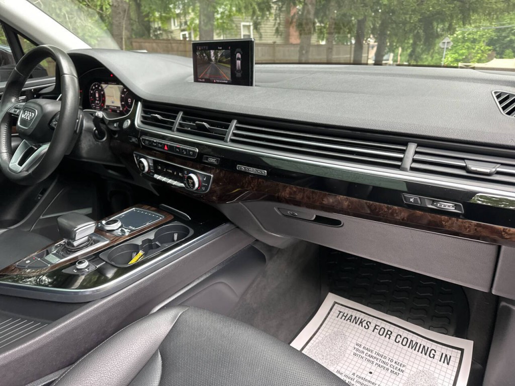 2018 Audi Q7 Image 25