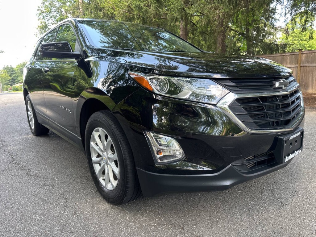 2019 Chevrolet Equinox Image 2