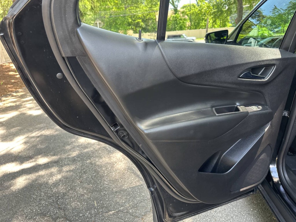 2019 Chevrolet Equinox Image 17