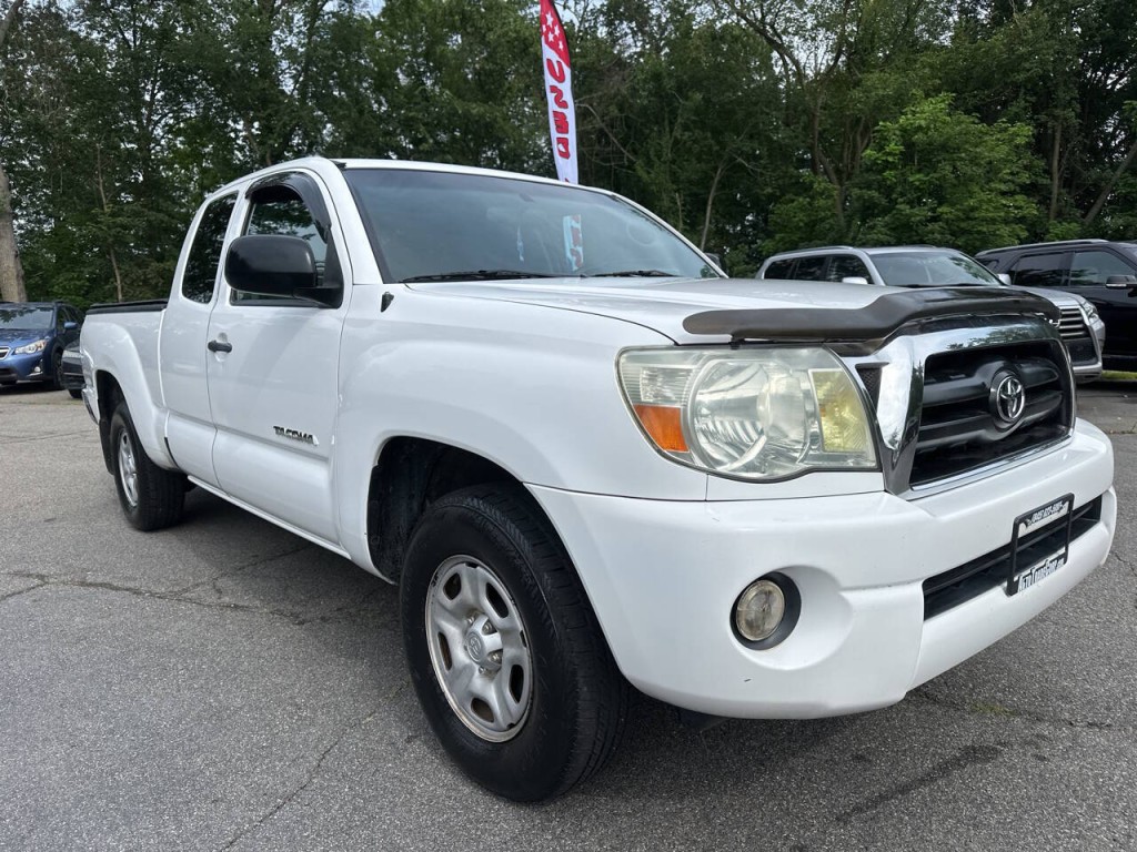 2008 Toyota Tacoma Image 2