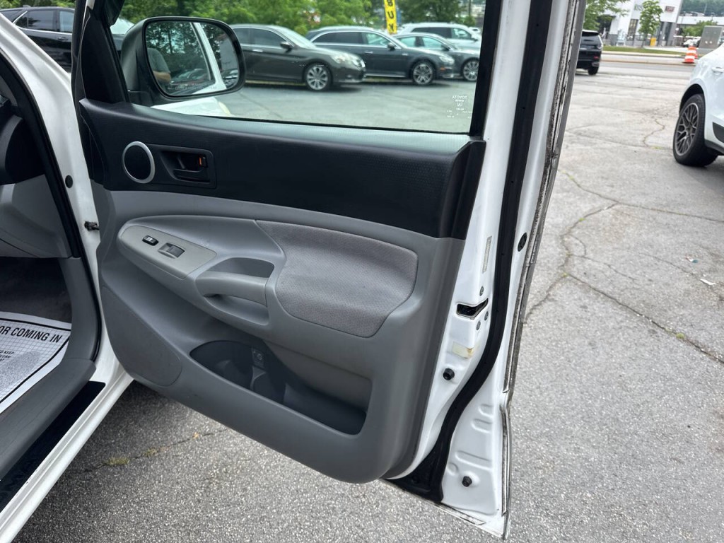 2008 Toyota Tacoma Image 18