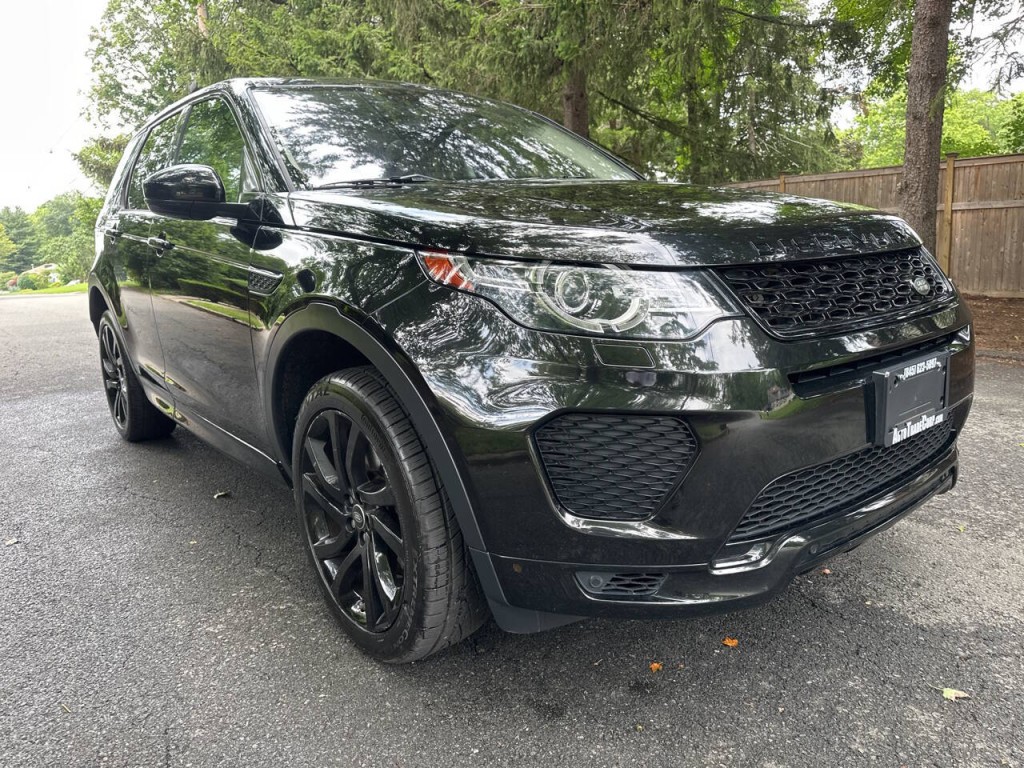 2018 Land Rover Discovery Sport Image 2
