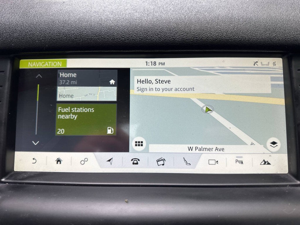 2018 Land Rover Discovery Sport Image 12