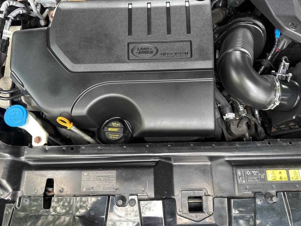 2018 Land Rover Discovery Sport Image 26