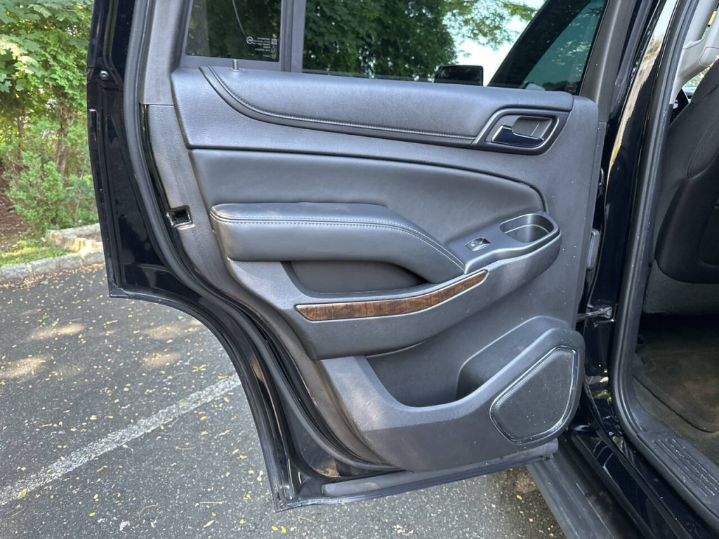 2015 Chevrolet Tahoe Image 18