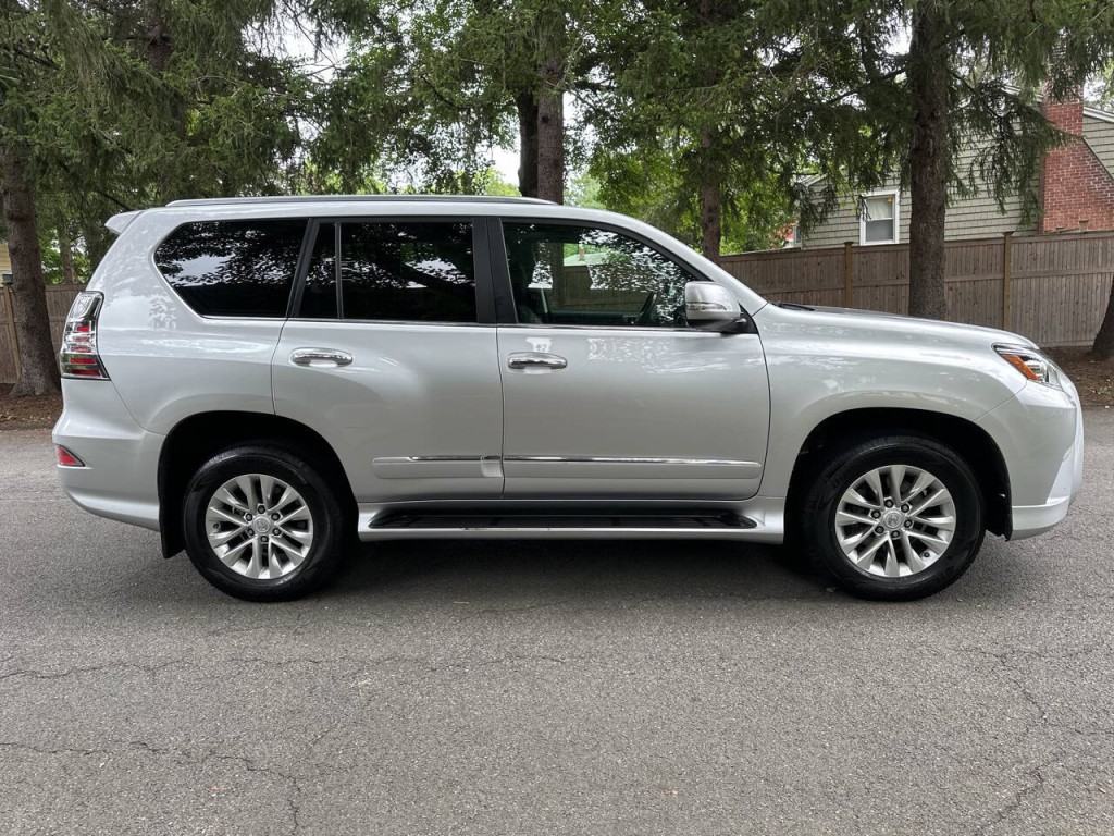 2015 Lexus GX 460 Image 3