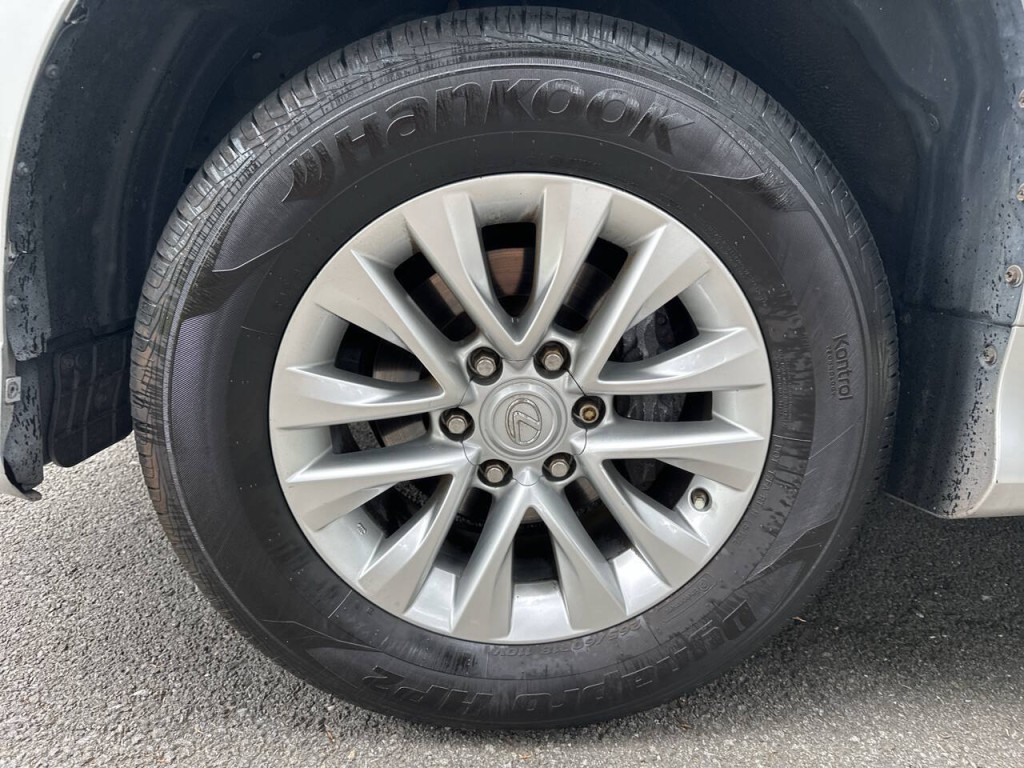 2015 Lexus GX 460 Image 31