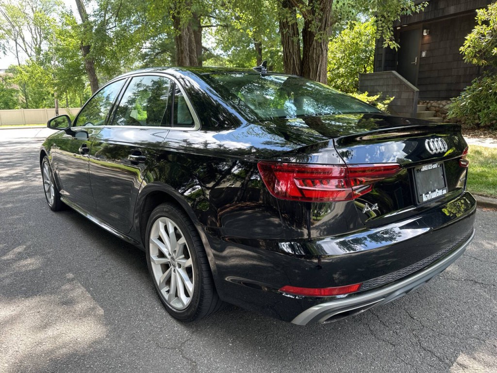 2019 Audi A4 Image 6