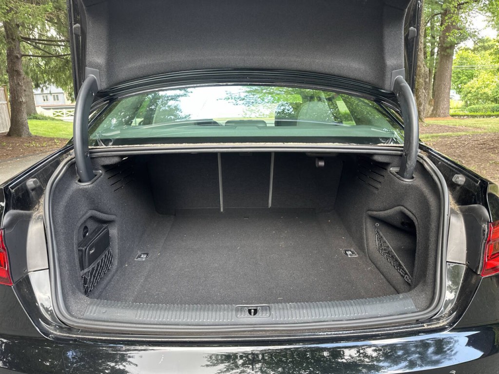 2019 Audi A4 Image 25