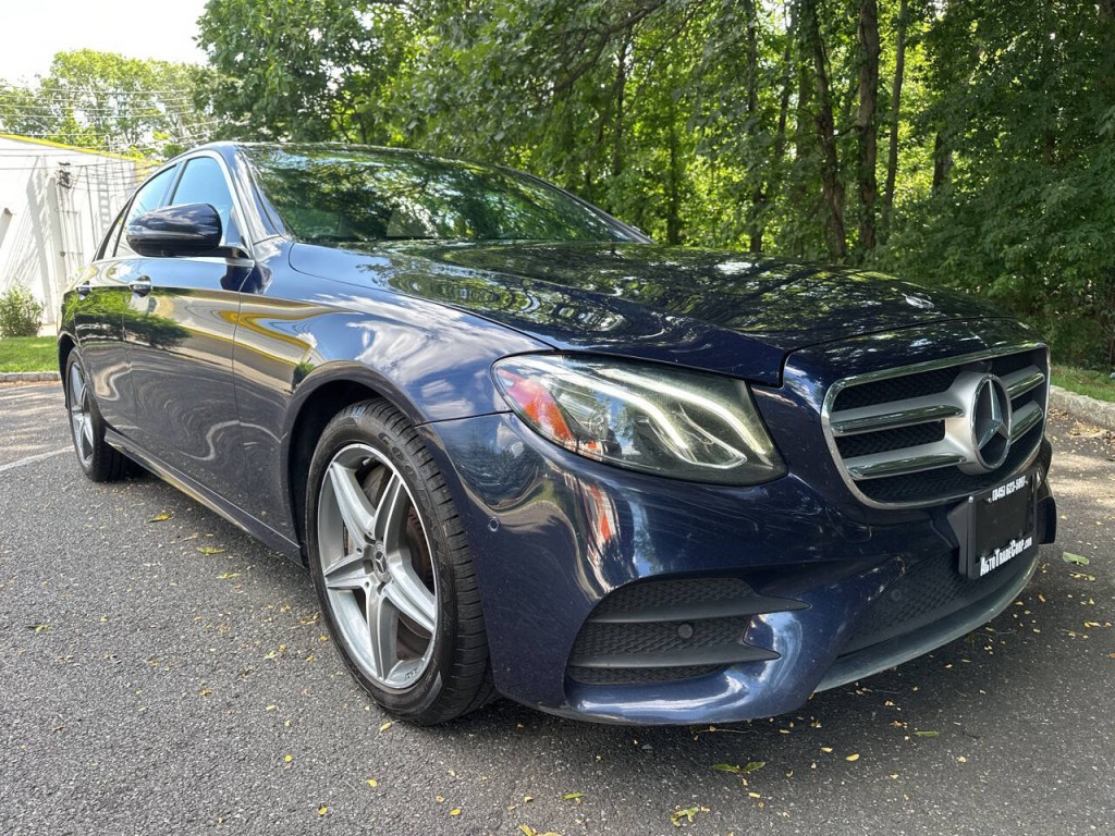 2019 Mercedes-Benz E-Class Image 2