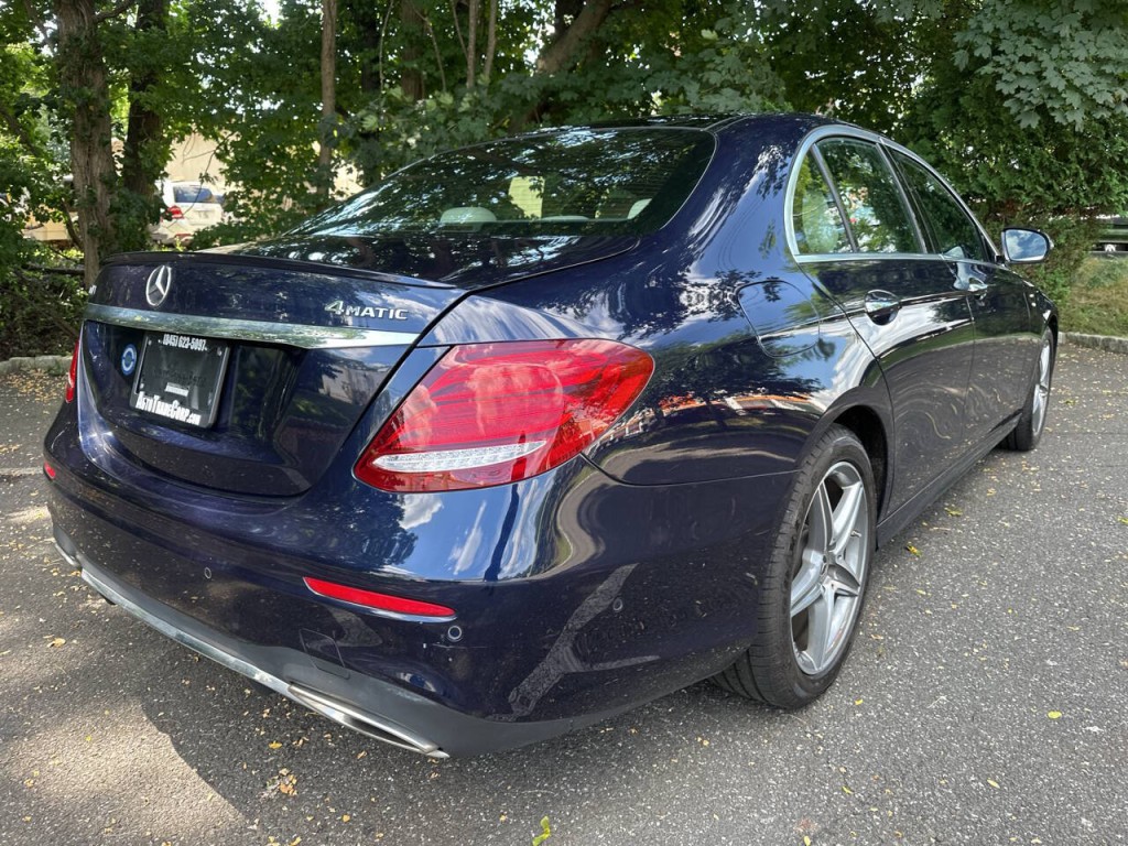 2019 Mercedes-Benz E-Class Image 4