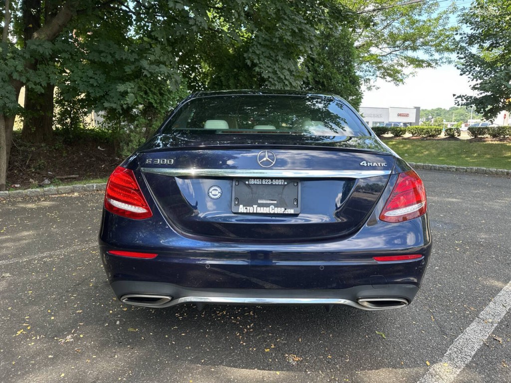 2019 Mercedes-Benz E-Class Image 5