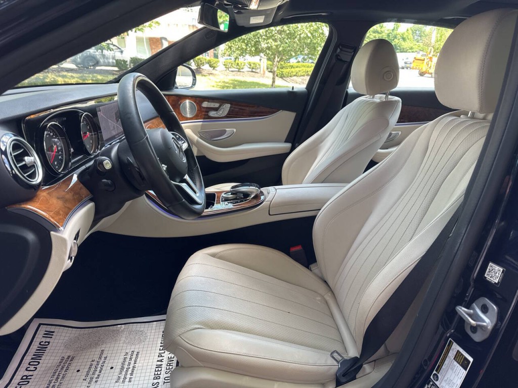 2019 Mercedes-Benz E-Class Image 10