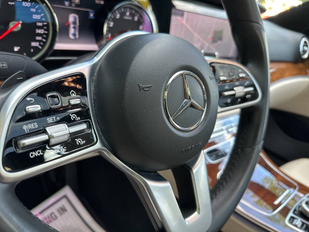 2019 Mercedes-Benz E-Class Image 16
