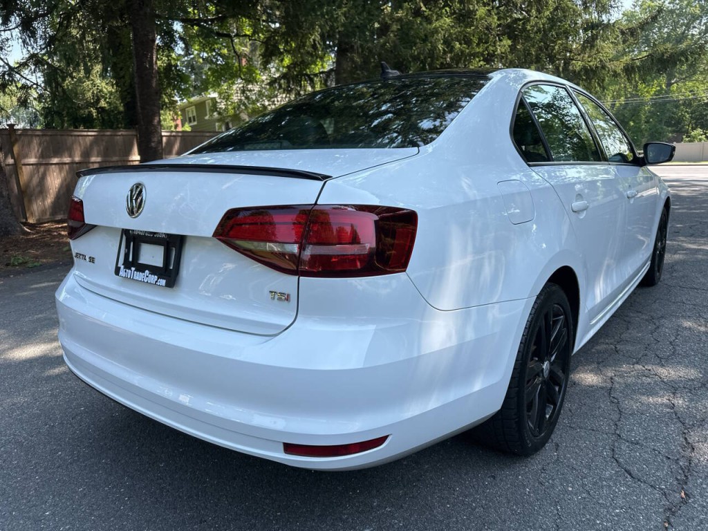 2018 Volkswagen Jetta Image 4
