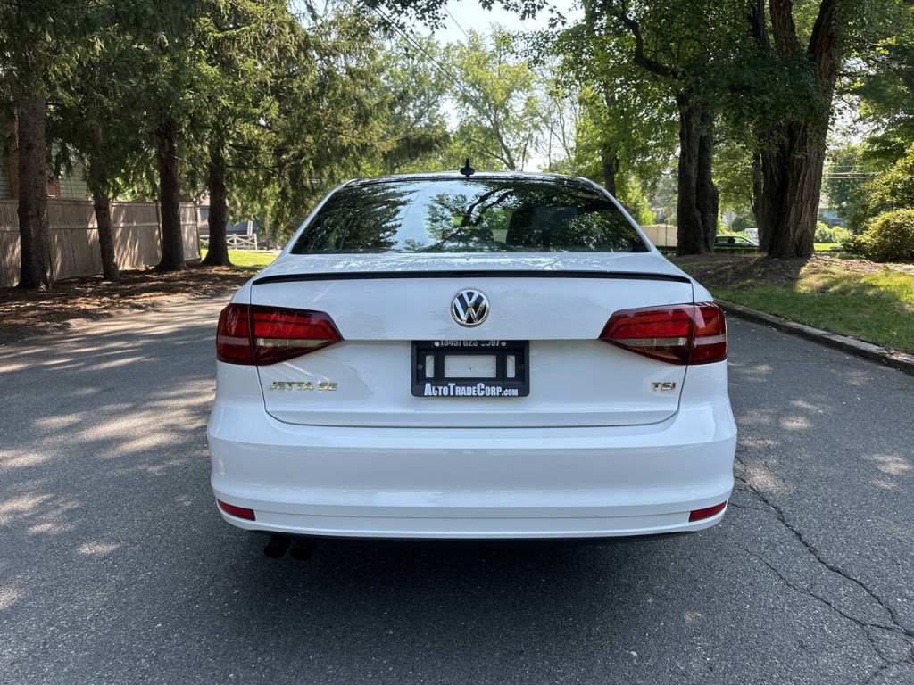 2018 Volkswagen Jetta Image 5
