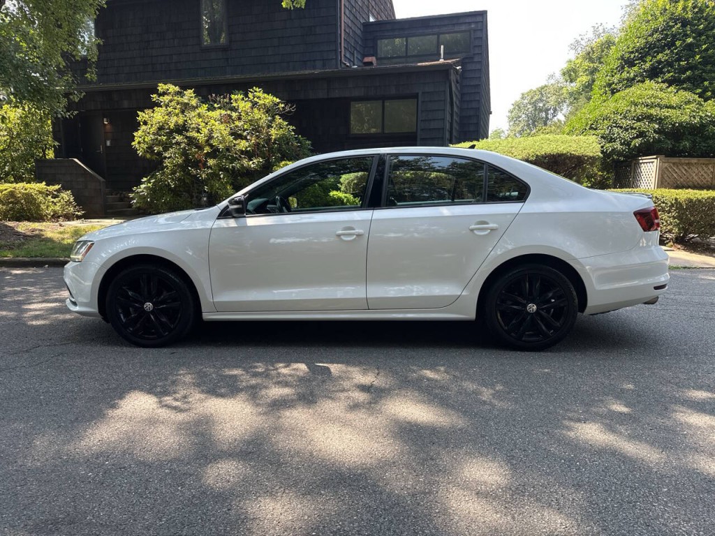 2018 Volkswagen Jetta Image 7
