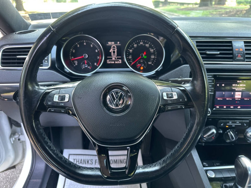 2018 Volkswagen Jetta Image 11