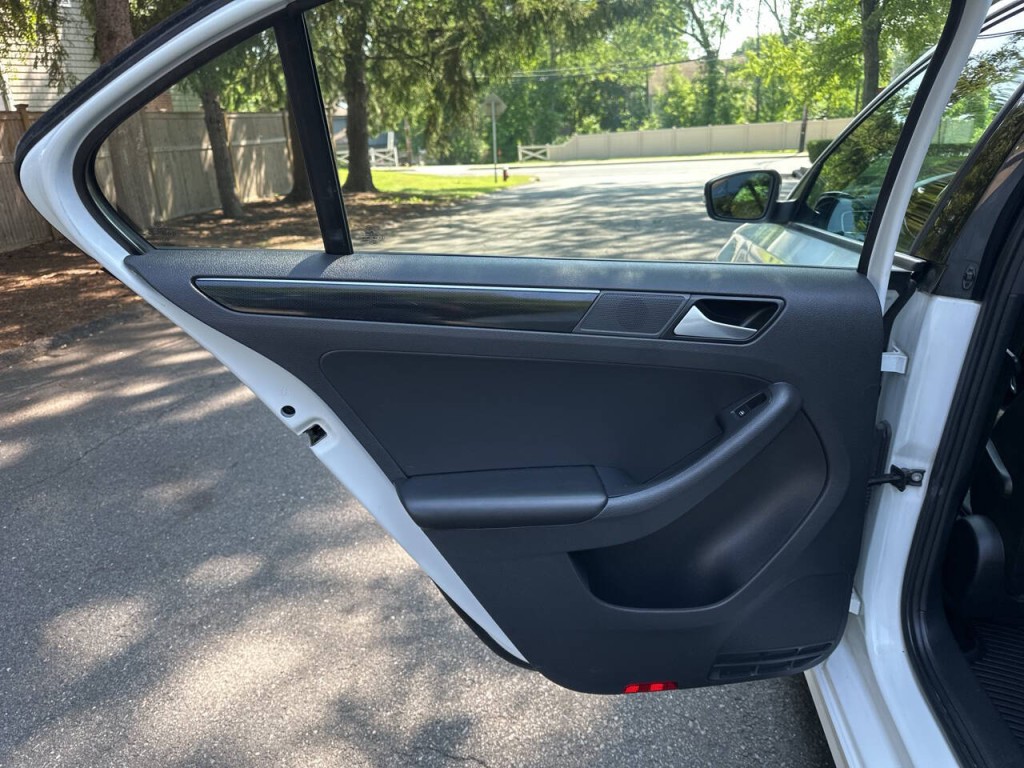 2018 Volkswagen Jetta Image 18