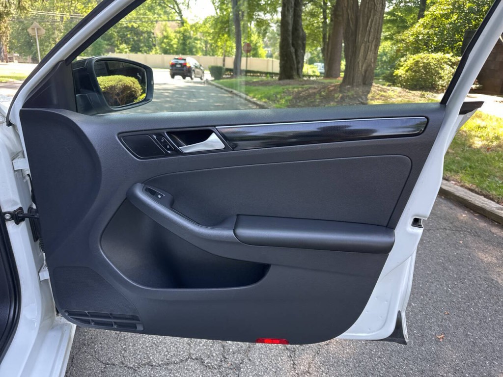 2018 Volkswagen Jetta Image 21