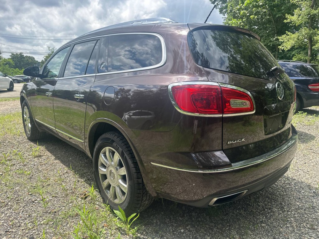 2015 Buick Enclave Image 2
