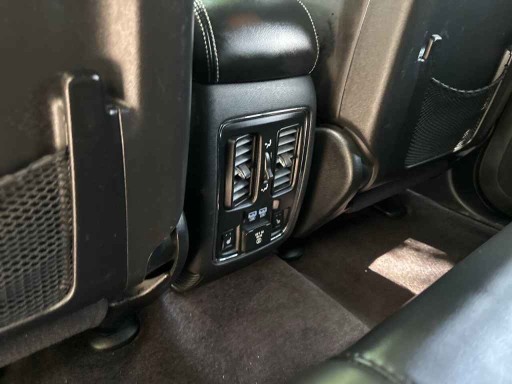 2016 Jeep Grand Cherokee Image 18