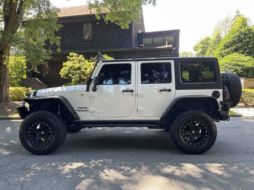 2013 Jeep Wrangler Unlimited Image 7