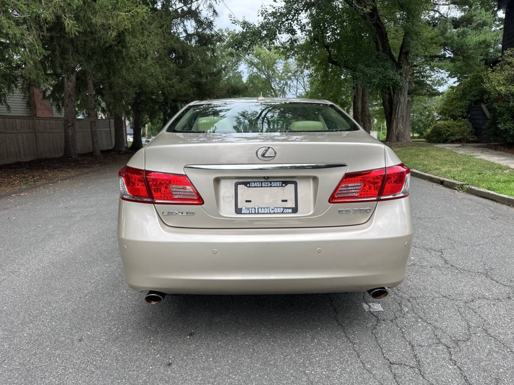 2010 Lexus ES 350 Image 5
