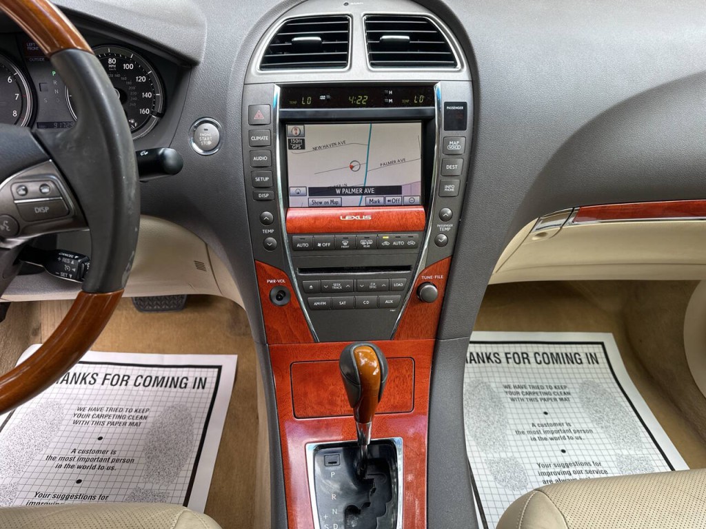 2010 Lexus ES 350 Image 14