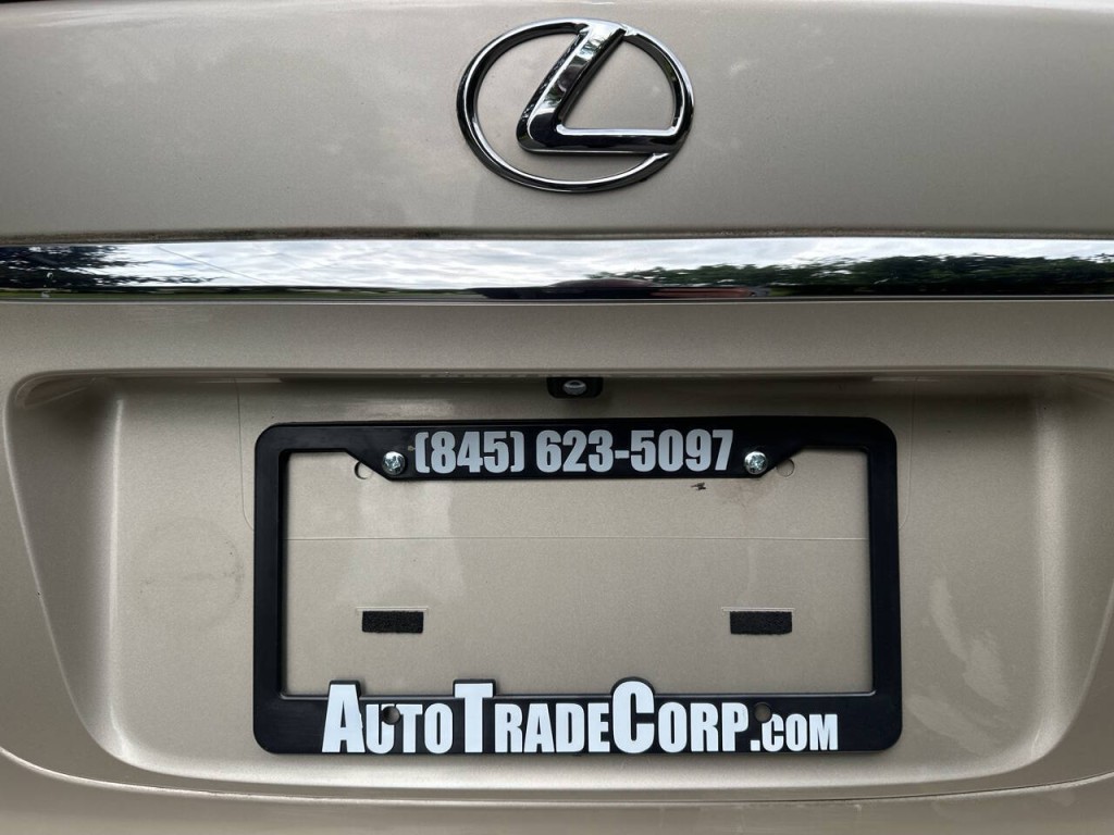 2010 Lexus ES 350 Image 28