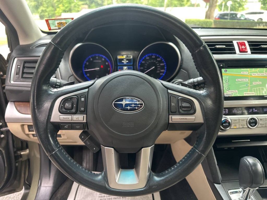 2015 Subaru Outback Image 11