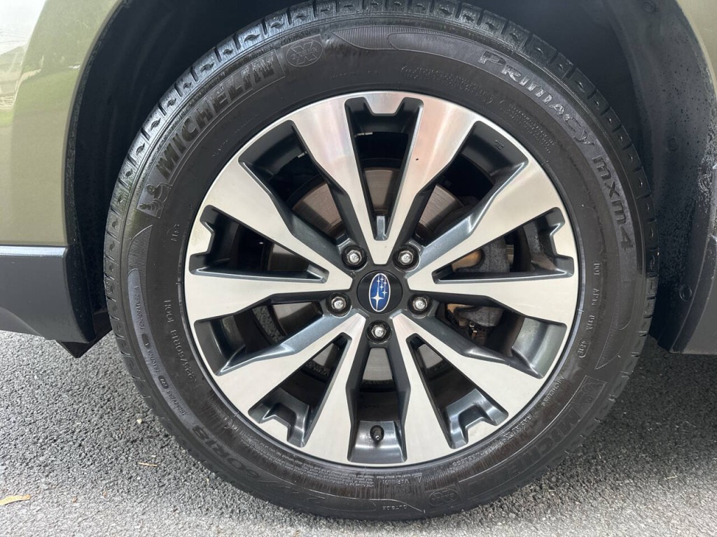 2015 Subaru Outback Image 28