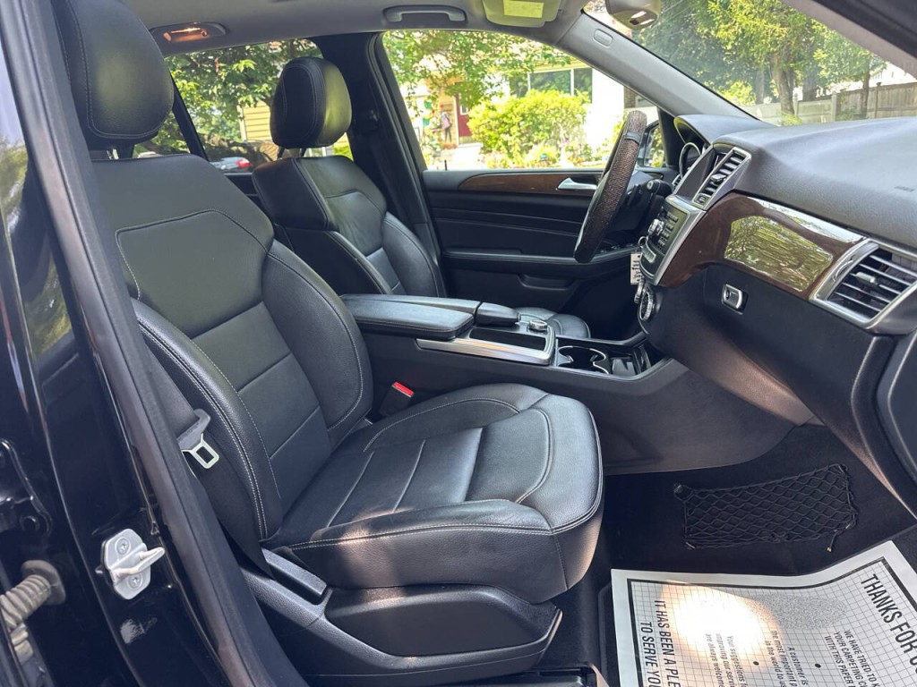 2015 Mercedes-Benz M-Class Image 18