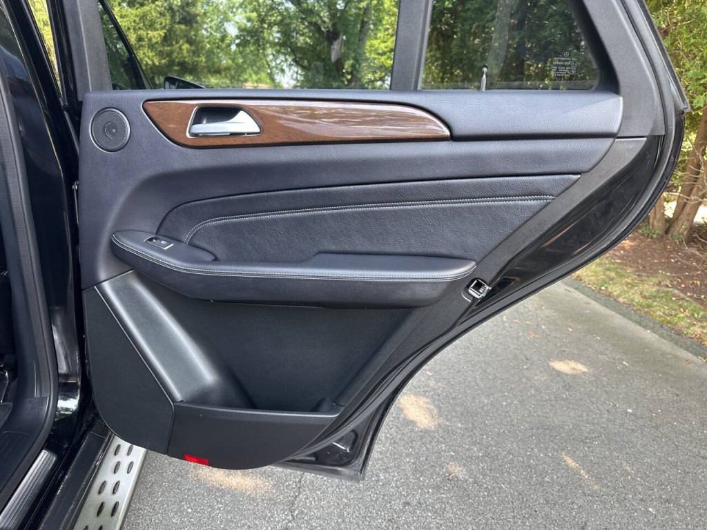 2015 Mercedes-Benz M-Class Image 22