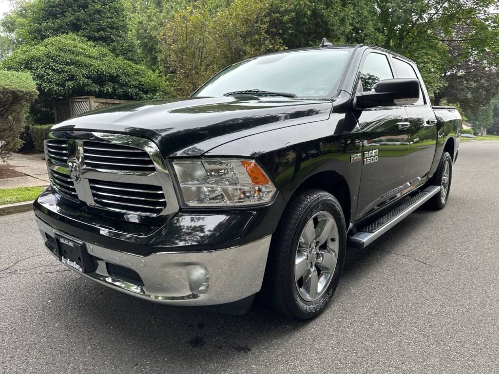 2016 RAM 1500 Image 8